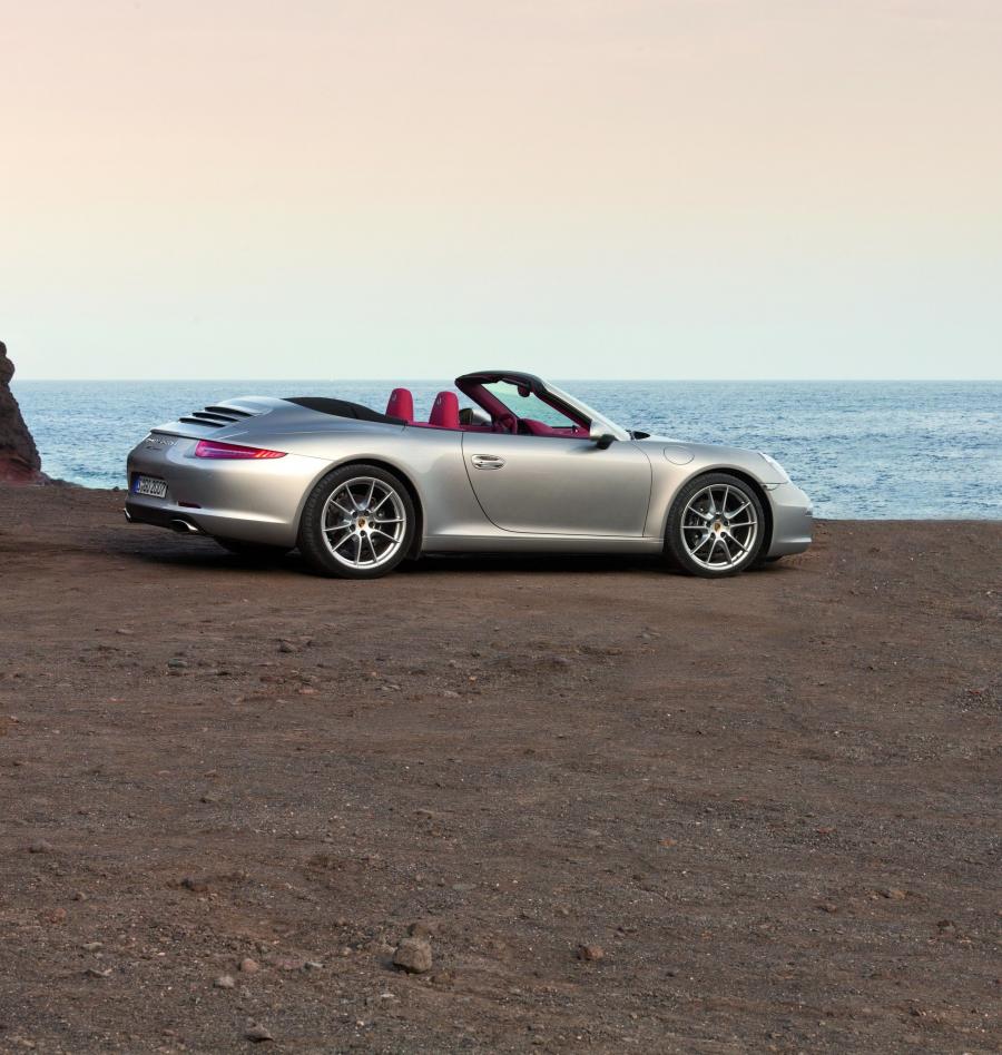  Porsche 911 Carrera Cabriolet 2011 года  (фото 2 из 5)
